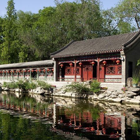 בייג'ינג Nostalgia Hotel Near Prince Gong'S Mansion- Beihai Park, Tian'Anmen Square, Nanluoguxiang Hutong, Huguosi Hutong Snack Street, 5 Minutes Walk Away From Ping'Anli Subway Station, Free Ice Cream And Laundry Service,English Communication Well מראה חיצוני תמונה
